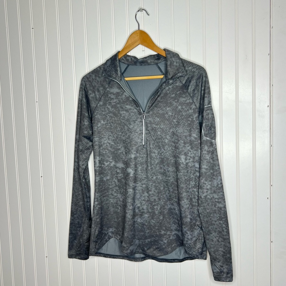 Under Armour Reflective Half Zip Running Pullover Thumbholes Back Pocket Large